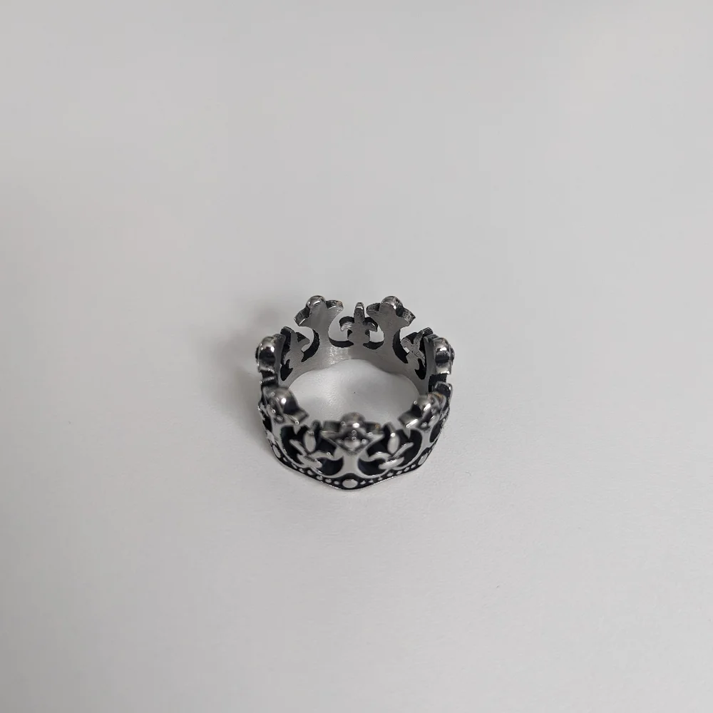 Crown ring